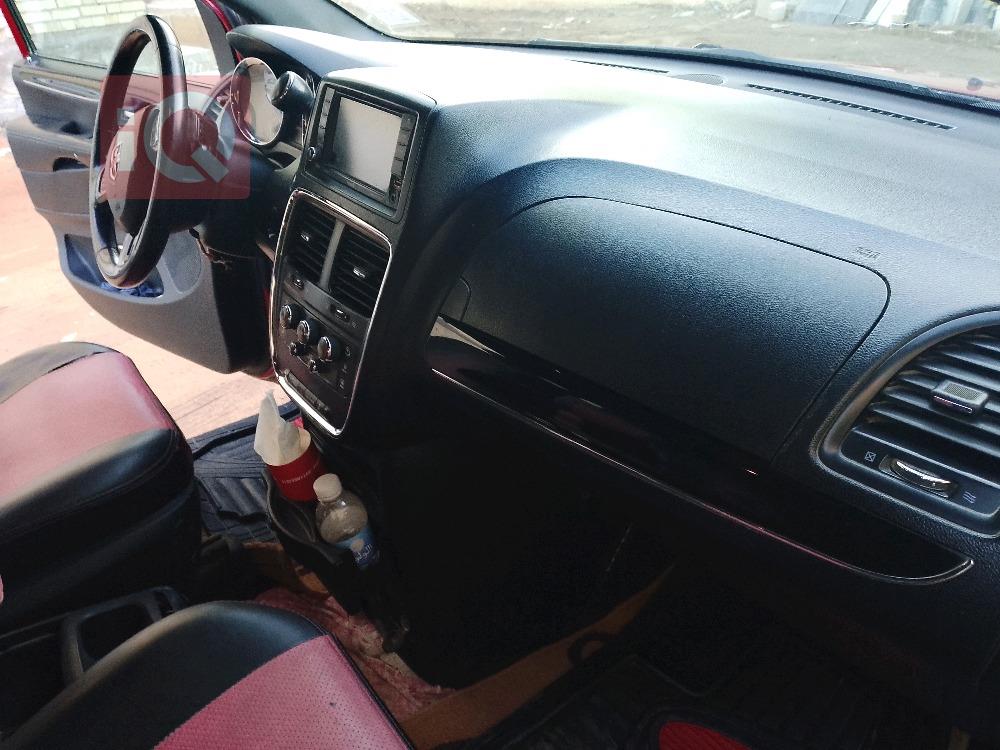 دودج جراند كارافان